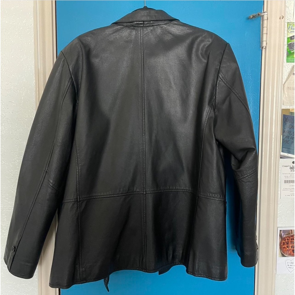 Gorgeous Oversized Leather Jacket - image 4